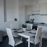 Apartman Domus - Lucrezio - *