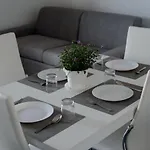 Apartman Domus - Lucrezio - Bari
