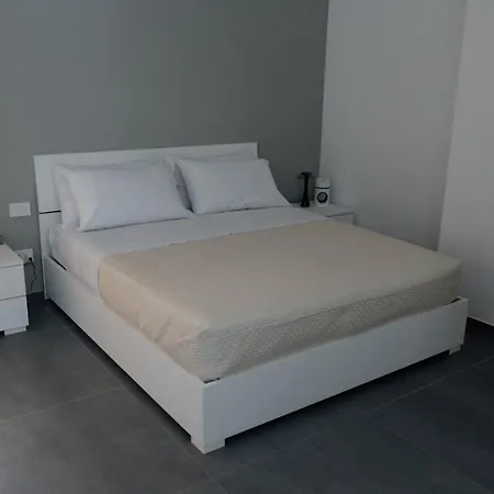 Apartamento Domus - Lucrezio - *